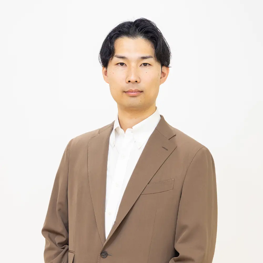 高山 亮真