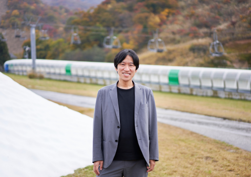 入場者数25万人超、売上高も連続更新。スキー人口減少の中で実現した2つの進化策｜奥伊吹観光株式会社